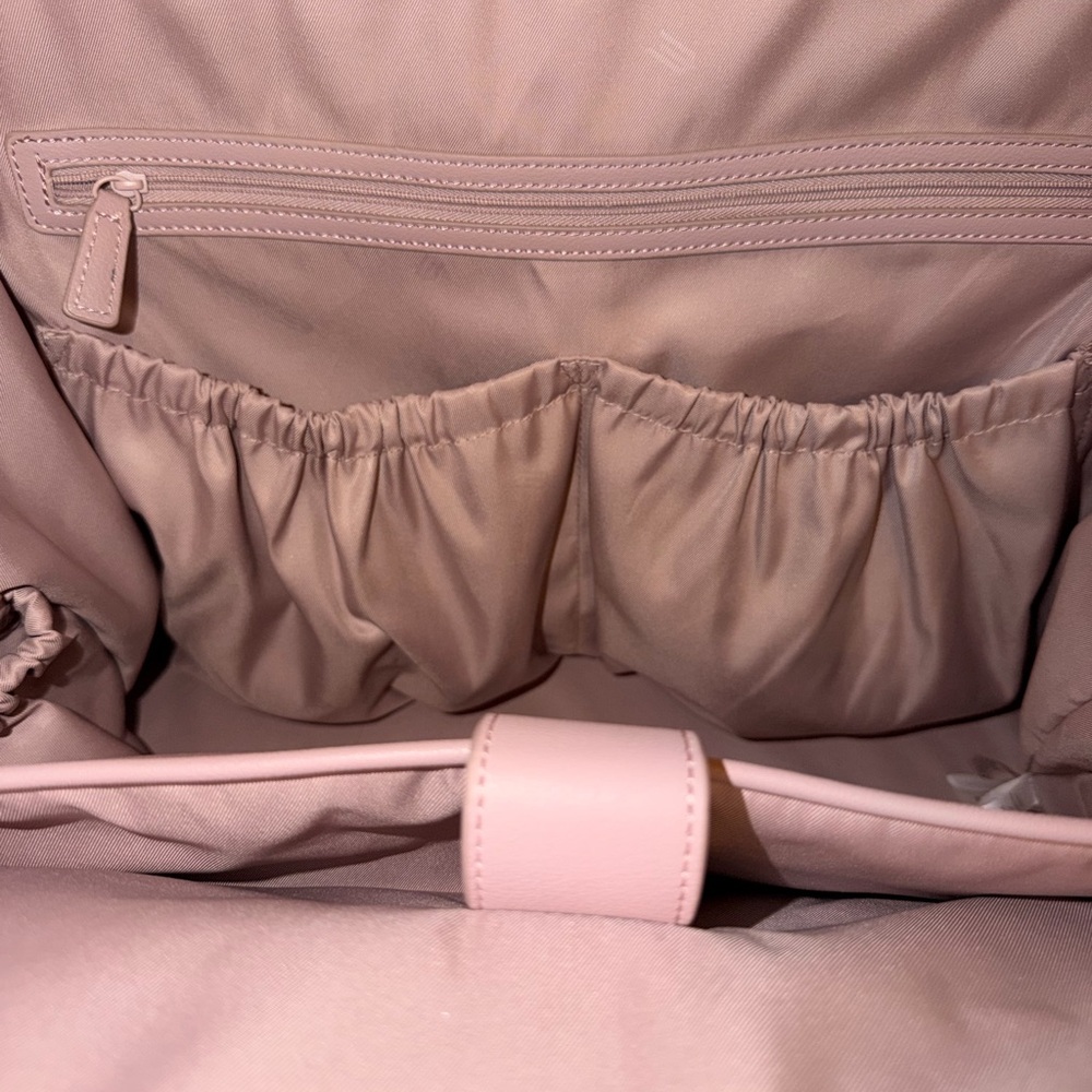 BEIS x Wicked Weekender Bag - Picture 7 of 8
